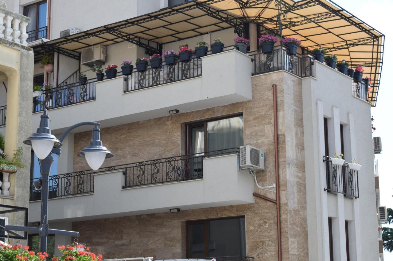 Top Center Apartment Gramophone With Private Parking Burgas Exterior foto